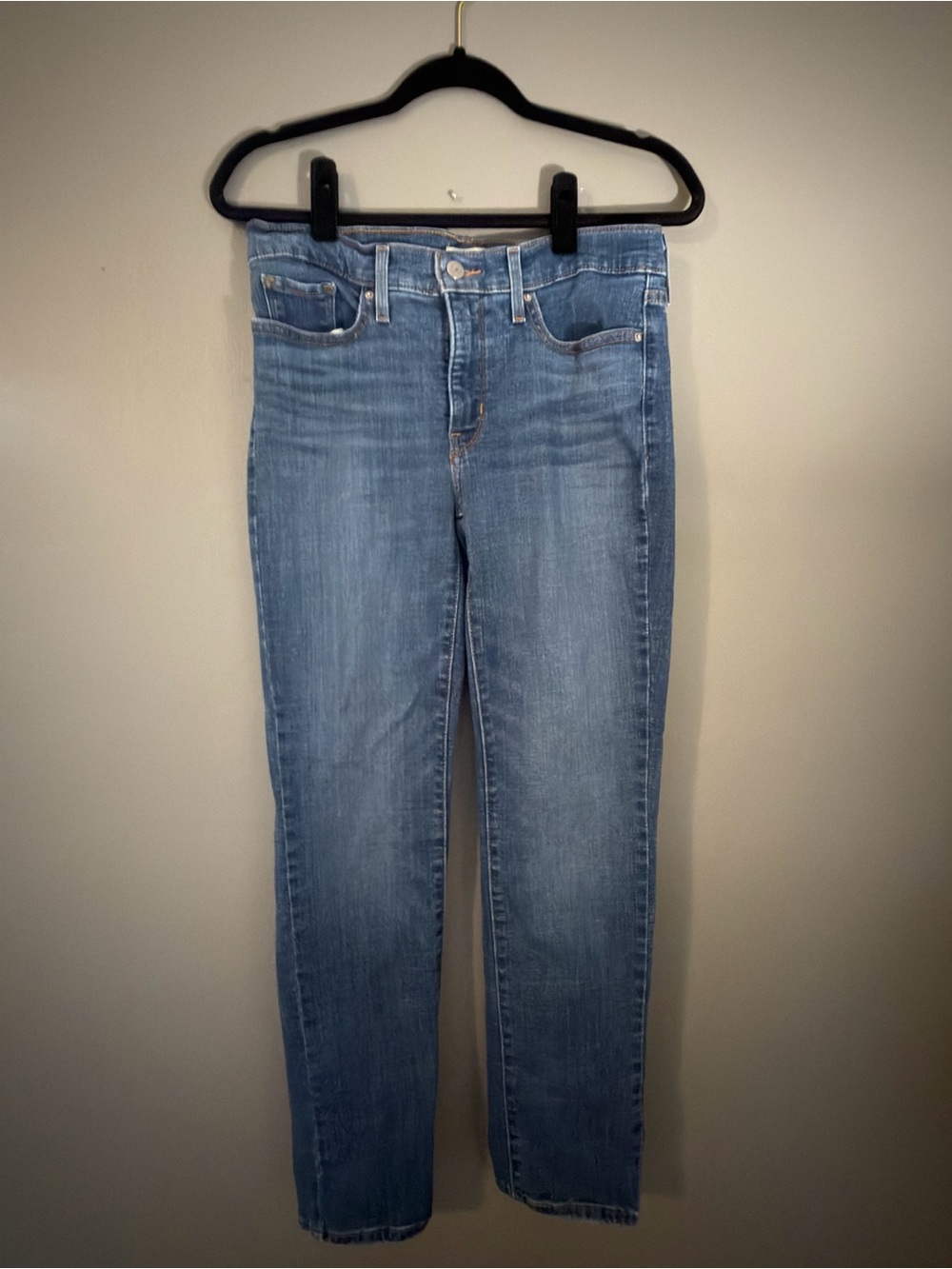 Levi's Women's Medium Blue Straight-Leg Jeans